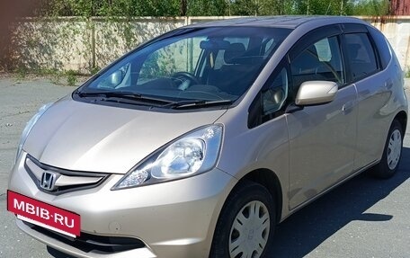 Honda Fit III, 2009 год, 650 000 рублей, 6 фотография