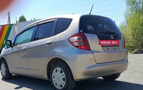 Honda Fit III, 2009 год, 650 000 рублей, 2 фотография