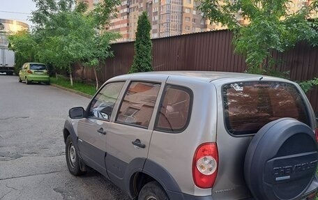 Chevrolet Niva I рестайлинг, 2009 год, 550 000 рублей, 4 фотография