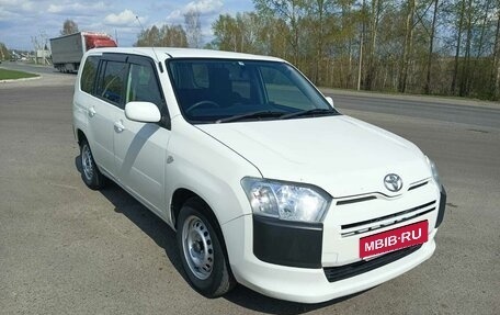 Toyota Probox I, 2017 год, 1 120 000 рублей, 1 фотография
