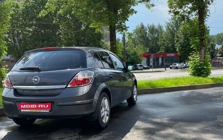 Opel Astra H, 2011 год, 610 000 рублей, 1 фотография