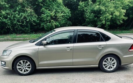 Volkswagen Polo VI (EU Market), 2015 год, 1 150 000 рублей, 3 фотография