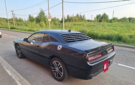 Dodge Challenger III рестайлинг 2, 2019 год, 3 400 000 рублей, 4 фотография