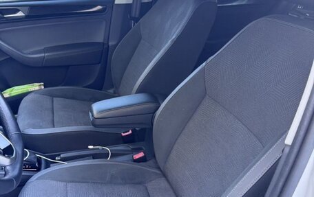 Volkswagen Polo VI (EU Market), 2021 год, 2 300 000 рублей, 34 фотография