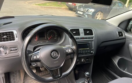 Volkswagen Polo VI (EU Market), 2016 год, 830 000 рублей, 11 фотография