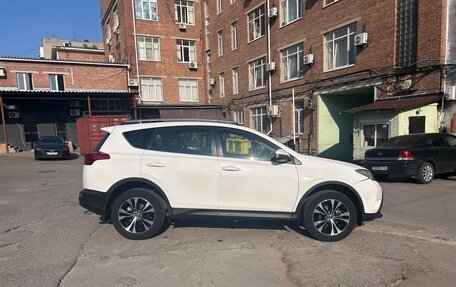 Toyota RAV4, 2014 год, 1 850 000 рублей, 11 фотография
