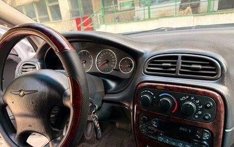 Chrysler Concorde II, 2001 год, 580 000 рублей, 19 фотография
