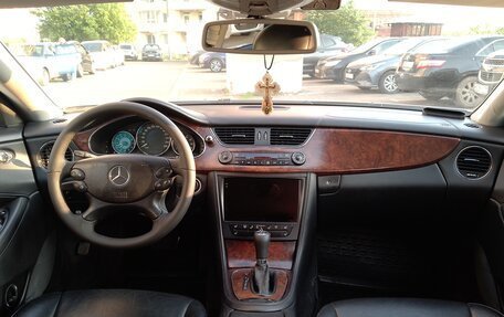 Mercedes-Benz CLS, 2005 год, 1 388 000 рублей, 12 фотография