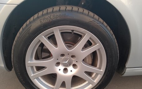 Mercedes-Benz CLS, 2005 год, 1 388 000 рублей, 19 фотография