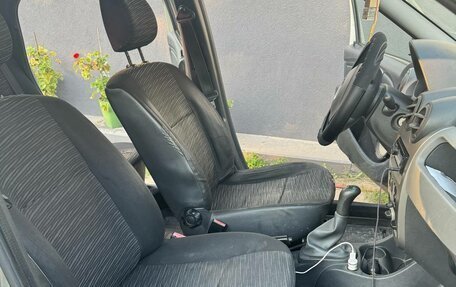 Renault Logan I, 2011 год, 340 000 рублей, 6 фотография