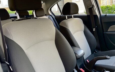 Chevrolet Cruze II, 2013 год, 850 000 рублей, 3 фотография