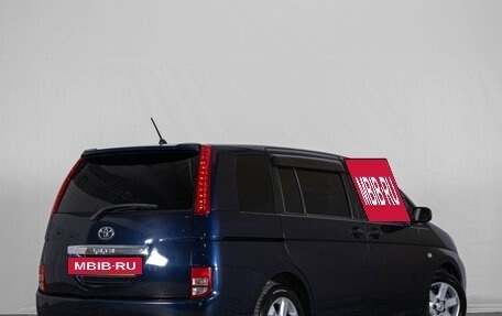 Toyota ISis I, 2005 год, 849 000 рублей, 4 фотография