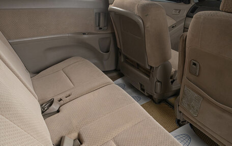 Toyota ISis I, 2005 год, 849 000 рублей, 17 фотография