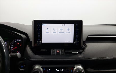 Toyota RAV4, 2020 год, 2 950 000 рублей, 17 фотография
