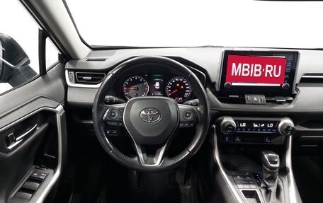 Toyota RAV4, 2020 год, 2 950 000 рублей, 12 фотография