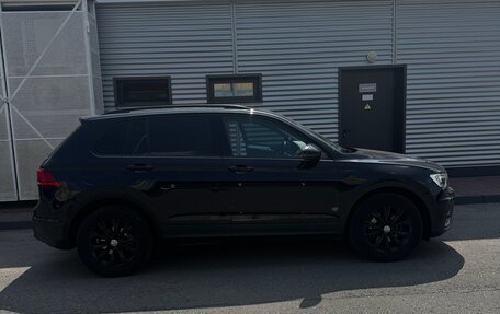 Volkswagen Tiguan II, 2020 год, 2 450 000 рублей, 4 фотография