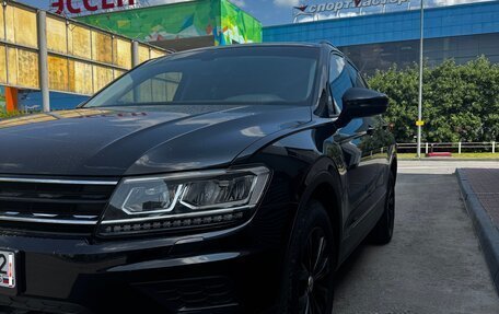 Volkswagen Tiguan II, 2020 год, 2 450 000 рублей, 1 фотография