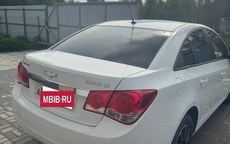 Chevrolet Cruze II, 2011 год, 900 000 рублей, 8 фотография