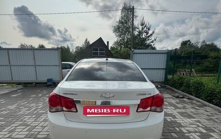 Chevrolet Cruze II, 2011 год, 900 000 рублей, 7 фотография