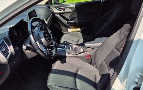 Mazda 3, 2017 год, 1 750 000 рублей, 14 фотография