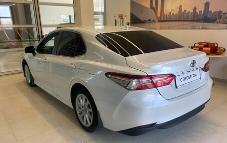 Toyota Camry, 2021 год, 3 100 000 рублей, 6 фотография
