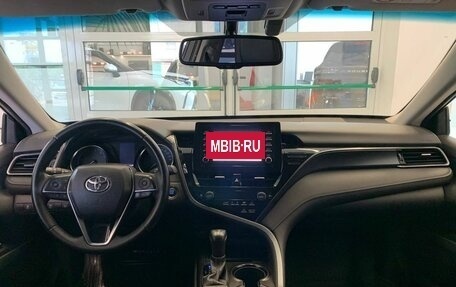 Toyota Camry, 2021 год, 3 100 000 рублей, 12 фотография