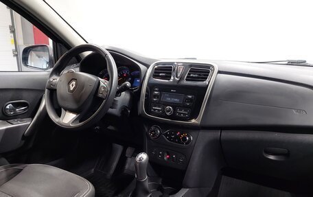 Renault Sandero II рестайлинг, 2017 год, 895 000 рублей, 13 фотография