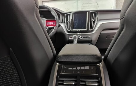 Volvo XC60 II, 2019 год, 2 950 000 рублей, 17 фотография