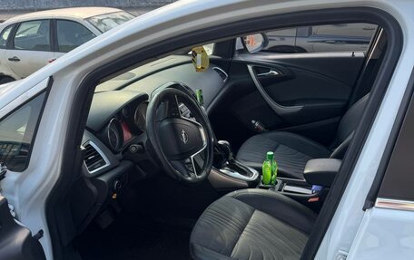 Opel Astra J, 2012 год, 780 000 рублей, 13 фотография