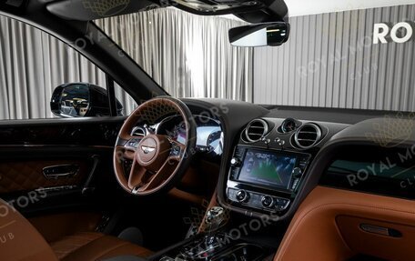 Bentley Bentayga I, 2016 год, 8 500 000 рублей, 8 фотография