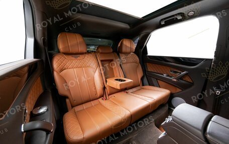 Bentley Bentayga I, 2016 год, 8 500 000 рублей, 15 фотография