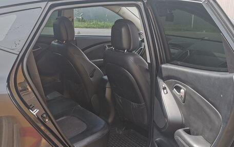 Hyundai ix35 I рестайлинг, 2011 год, 1 300 000 рублей, 8 фотография