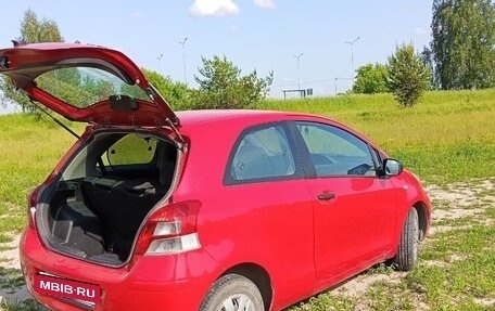 Toyota Yaris III рестайлинг, 2010 год, 610 000 рублей, 8 фотография