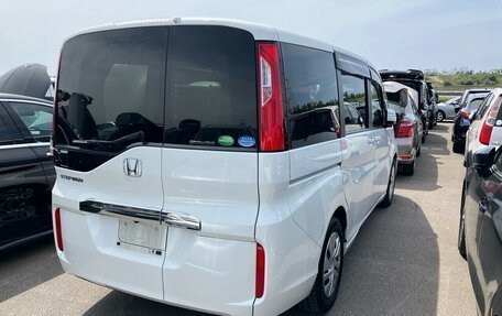 Honda Stepwgn IV, 2016 год, 2 050 000 рублей, 8 фотография