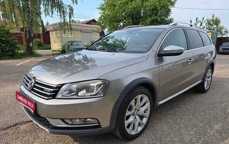 Volkswagen Passat B7, 2013 год, 1 600 000 рублей, 2 фотография