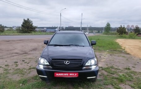 Lexus RX IV рестайлинг, 2000 год, 850 000 рублей, 3 фотография