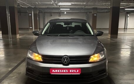 Volkswagen Jetta VI, 2015 год, 1 200 000 рублей, 2 фотография