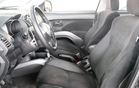 Mitsubishi Outlander III рестайлинг 3, 2007 год, 1 199 000 рублей, 8 фотография