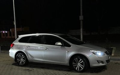 Opel Astra J, 2012 год, 800 000 рублей, 1 фотография