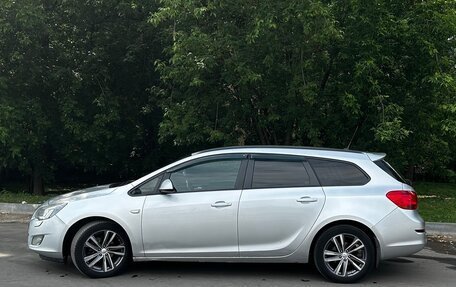 Opel Astra J, 2012 год, 800 000 рублей, 2 фотография