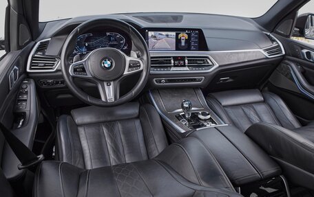BMW X5, 2019 год, 6 050 000 рублей, 28 фотография