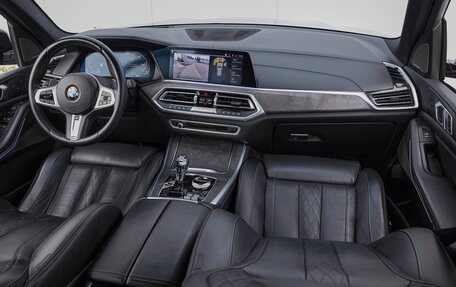 BMW X5, 2019 год, 6 050 000 рублей, 38 фотография