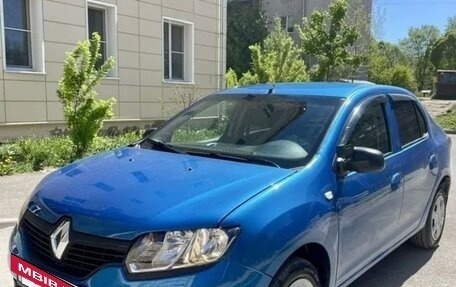 Renault Logan II, 2014 год, 550 000 рублей, 3 фотография