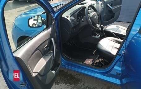 Renault Logan II, 2015 год, 790 000 рублей, 6 фотография