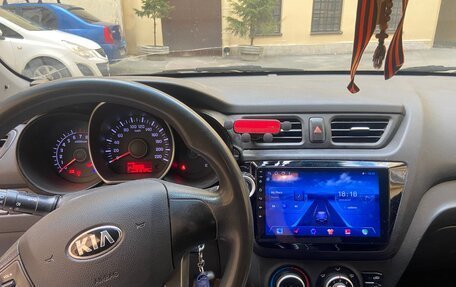 KIA Rio III рестайлинг, 2013 год, 720 000 рублей, 2 фотография