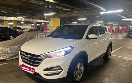 Hyundai Tucson III, 2017 год, 1 900 000 рублей, 3 фотография
