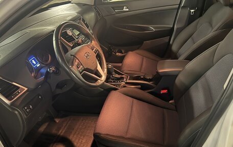 Hyundai Tucson III, 2017 год, 1 900 000 рублей, 7 фотография
