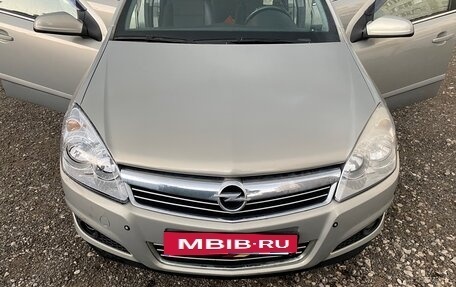 Opel Astra H, 2008 год, 730 000 рублей, 2 фотография