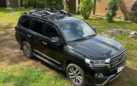 Toyota Land Cruiser 200, 2017 год, 7 600 000 рублей, 6 фотография