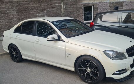 Mercedes-Benz C-Класс, 2011 год, 2 240 000 рублей, 3 фотография